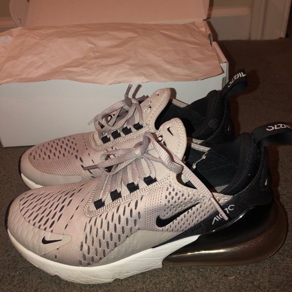 nike air max 270 womens moon particle